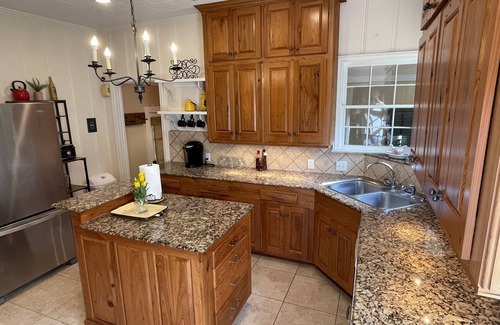 Lafayette House | Entire Home! "Bella View" , Italian for Beautiful View!