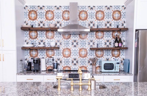 Germantown Apartment | Entire home in Louisville, Kentucky