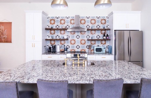 Germantown Apartment | Entire home in Louisville, Kentucky