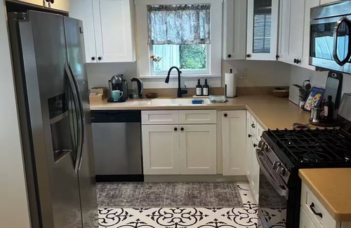 Mount Dora Cottage | Entire home in Mount Dora, Florida