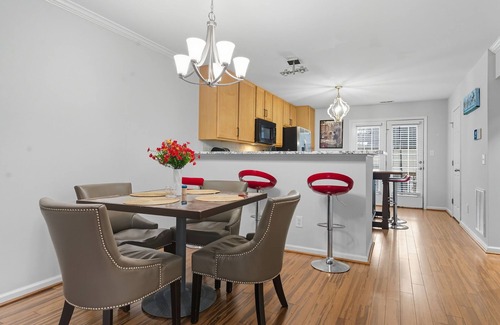 Brier Creek Country Club House | Entire home in prime Raleigh with workspace, comm pool, dog park and golf course