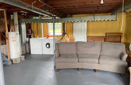 Pulaski House | Entire home in the heart of Pulaski!