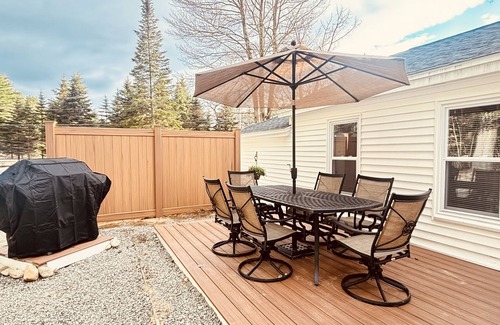 North Conway House | Entire Home N. Conway - Central Location, Saco, Skiing, Shopping