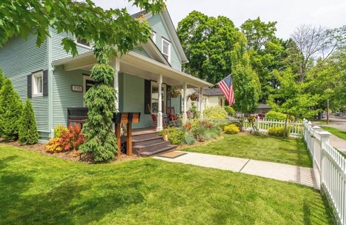 Garden District House | Entire Home Walk to Downtown with Outdoor Igloo, Hot Tub, Fire Pit & King Bed