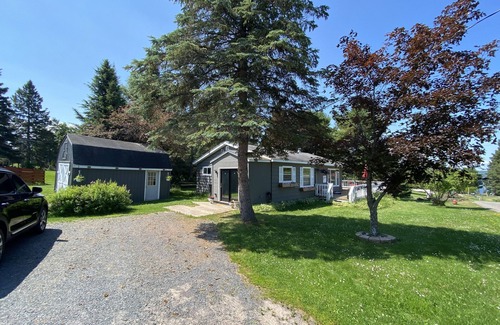 L'Anse House | Entire Home with Lakeview