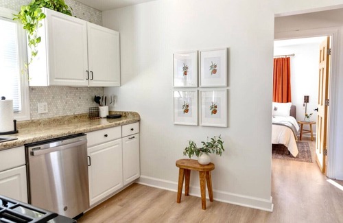 New Castle House | Entire Home with Modern Conveniences - New Castle