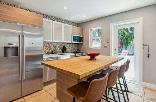 Oakland Park House | Entire Home with Pool Near Wilton Dr- Las Olas, Airport, Beachn