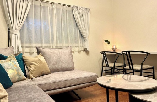 Nishinari House | Entire house 3 mins walk from the sta 6mins by Namba train 2 showers 2 toilets - In front of MON Kishizato Tamade Station/Osaka Ōsaka