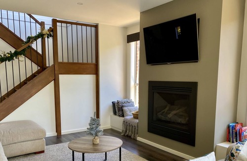 Mount Duneed House | Entire house close to beaches and shops