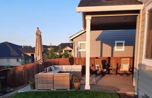 Ridgefield House | Entire House close to Winery's, Casino, Wildlife Refuge and more