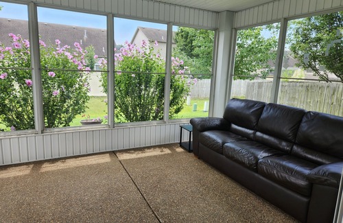 Newburgh House | Entire House For Rent