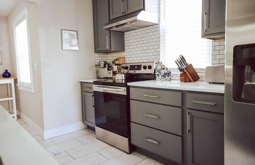 East Walnut HIlls House | Entire House, Great Location, Stylish decor!