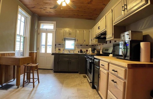 Harrisburg - Hershey House | Entire House - Historic Midtown - Inviting|Pristine