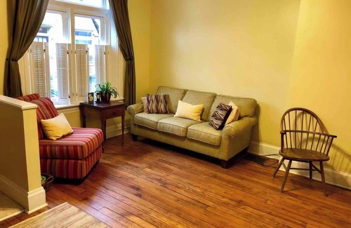 Harrisburg - Hershey House | Entire House: Historic Midtown - Quiet|Cozy|Clean