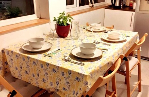 Canterbury House | Entire House in Canterbury Centre - Free Parking - WiFi