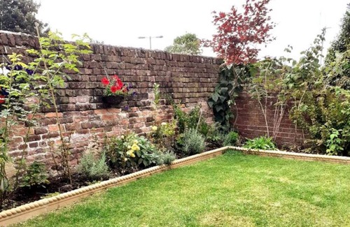 Canterbury House | Entire House in Canterbury Centre - Free Parking - WiFi