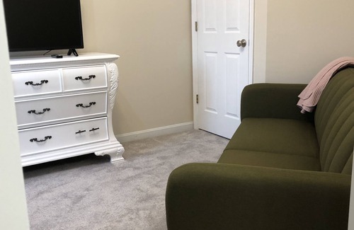 Fredericksburg House | Entire house near Downtown Fredericksburg, refurbished and fully equipped.