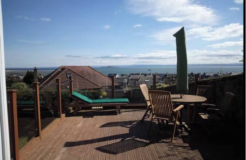 Burntisland House | Entire House - Near Edinburgh and St Andrews Golf. Beach, Golf, Ammenities