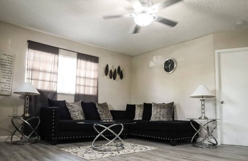 North Lauderdale House | Entire house- Spacious Cozy Family Home