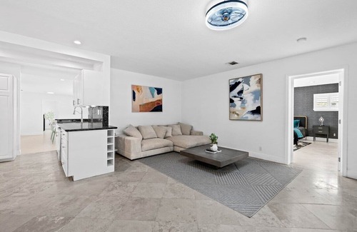 Birch Park Finger Streets House | Entire Lux Home ~ Heated Pool ~ 5 min walk to beach ~ Game Room ~ Bikes