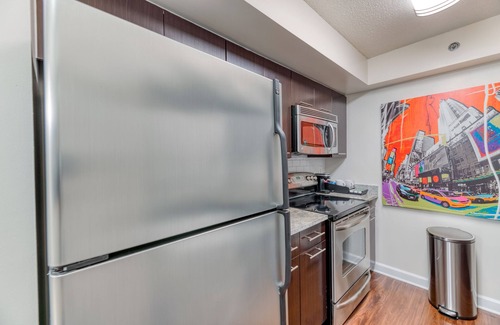 Pentagon City Apartment | Entire Luxury apt near D-TOWN DC