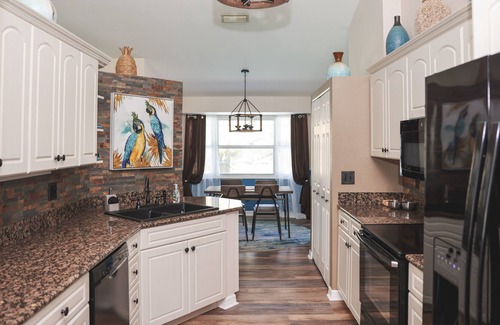 Rural Estates House | Entire Luxury House Paradise With Pool In Naples 3 BR/2.5 Bath