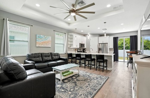 Bonita Springs House | Entire New Home w/1 King, 3 Queen beds and Fenced backyard