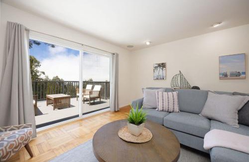 Linda Mar House | Entire Oceanview Coastal Retreat in Pacifica