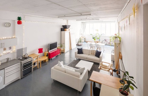Bethnal Green Apartment | ENTIRE PHOTOGRAPHERS LOFT
