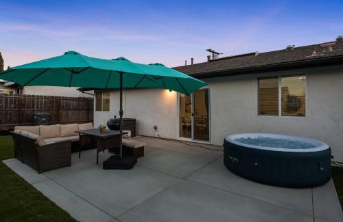El Cajon House | Entire Private 4BR-2Bth, Hot Tub, King Bed, Garage, Gated Backyard, Available Now