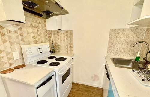 Maple Ridge Apartment | Entire Private Guest Suite, 2 parking spaces