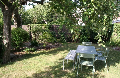 Mouvaux Apartment | Entire property: quiet apartment in former cookie factory with garden