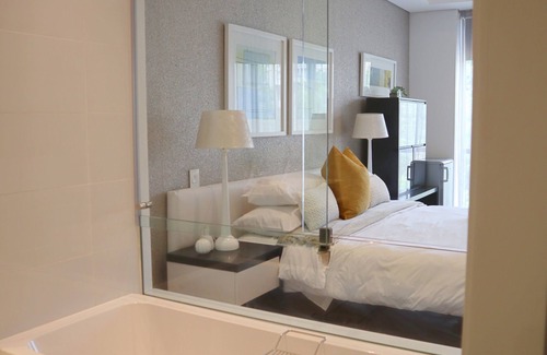 Greater Johannesburg Metropolitan Area Hotel | Entire rental unit in Sandton, a secure up-market complex with excellent views