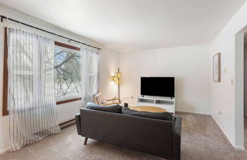 Grand Forks Apartment | Entire rental unit in Grand Forks, North Dakota