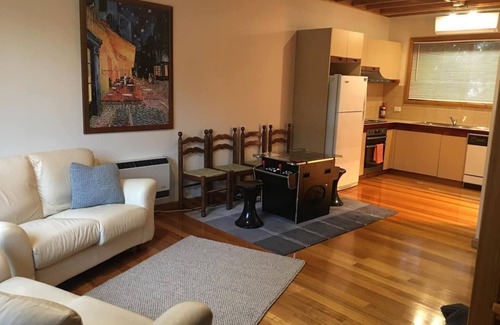 Merrijig House | Entire residential home