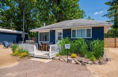 Gravenhurst Cabin | Entire Resort - Sparrow Lake