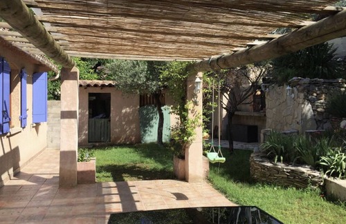 Cuges-les-Pins House | Entire room or villa near Castellet Bol d´Or Grand Prix F1 circuit