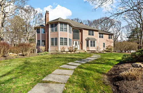 Saunderstown House | Entire Saunderstown Home with Pool
