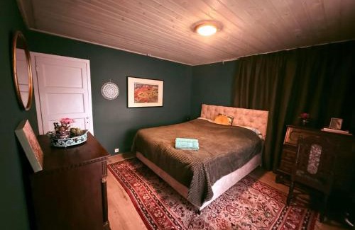 Sprang-Capelle House | Entire spacious 6 persons house with a secret Forest Garden