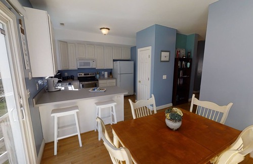 Rock Hall House | Entire Townhouse in Rock Hall