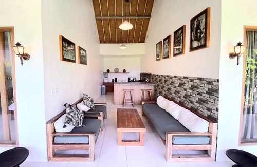 Babakan Villa | ENTIRE VILLA 2 Bedroom Spacious Outdoor Private Garden & Pool in Central Canggu