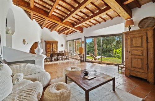 Guerrevieille House | Entire Villa 5 bedrooms with pool