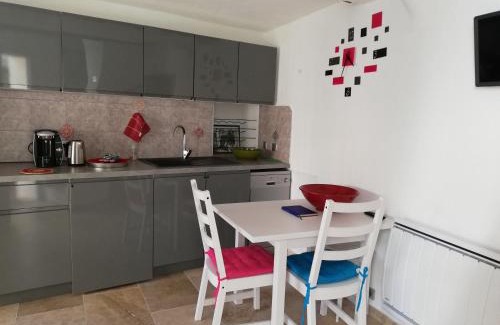 Roumoules House | Entre lac et lavandes