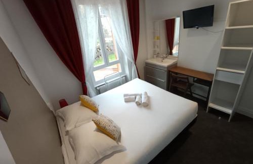 Aydat Hotel | Entre Lacs et Volcans