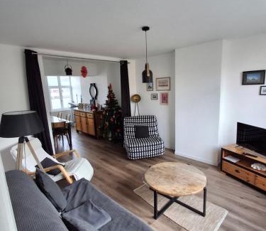 Arras Apartment | Entre les places, spacieux, calme, idéalement situé