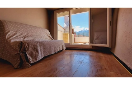 Vinca House | Entre Mer et Montagne: Lacs, Soleil & VUE Canigou