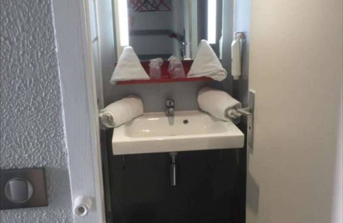 Trappes Hotel | Enzo Trappes by Kyriad Direct