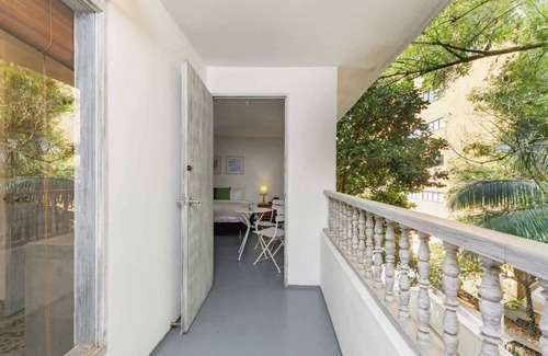 Manrique Apartment | |EP| Provenza Paradise: Apt w/Balcony, Desk