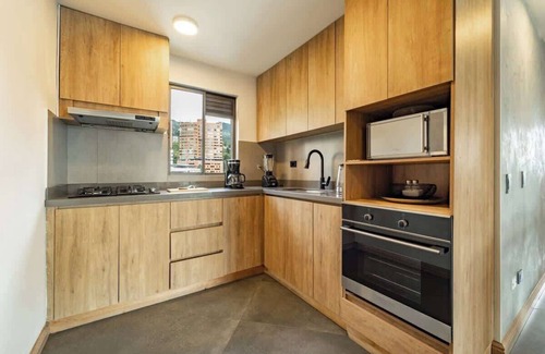 Los Naranjos Apartment | |EP| Spacious 2BR Apt Near Tesoro Mall, ACs,Gym