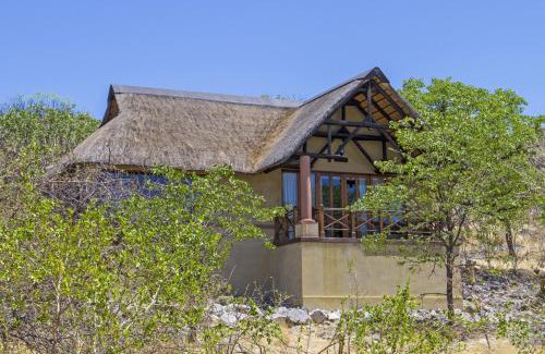Okaukuejo Cabin | Epacha Game Lodge & Spa